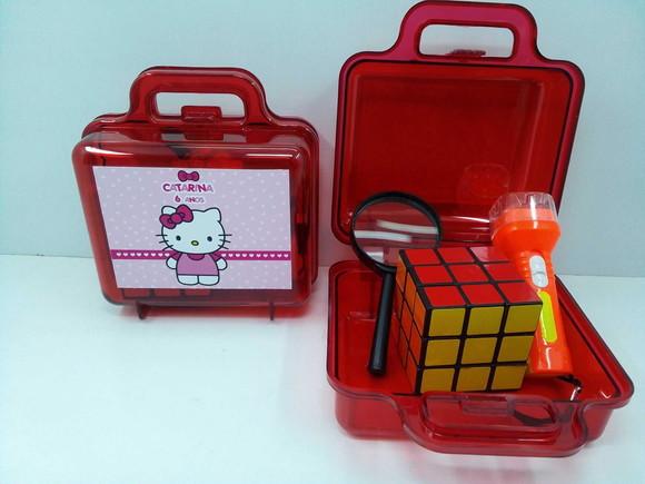 Kit Maletinha + Lupa + Lanterna + Cubo Magico Hello Kitty