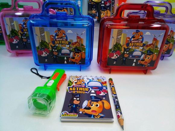 Kit Maletinha + Lupa + Lanterna +bloquinho e Mini Lapis