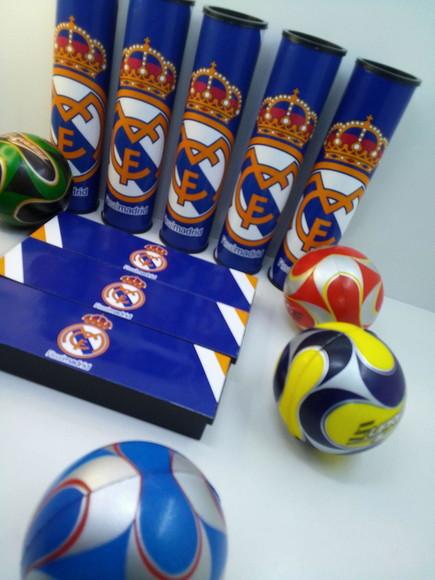 Kit Pega Vareta + Mini Bola + Dominó Futebol Real Madrid