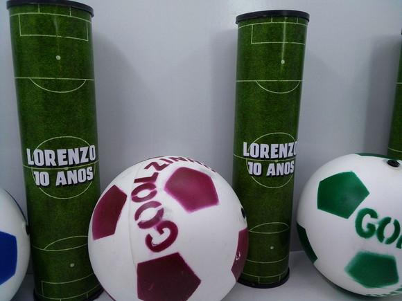 Kit Pega Vareta + Mini Bola Tipo Dente de Leite Tema Futebol
