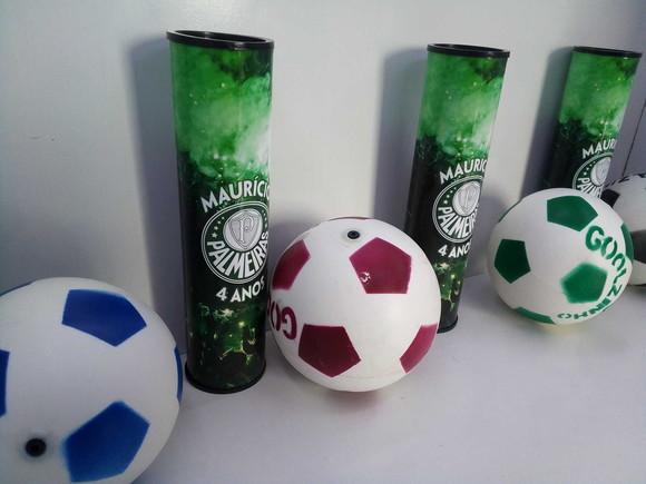 Kit Pega Vareta + Mini Bola Tipo Dente de Leite Tema Futebol