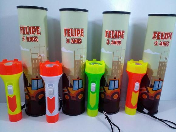 Kit Pega Vareta e Mini Lanterna Tema Retroescavadeira