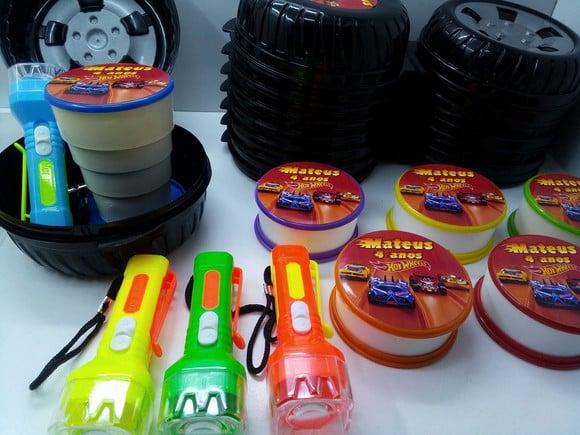 Kit Pote Roda + Copo Retratil + Lanterna Hot Wheels