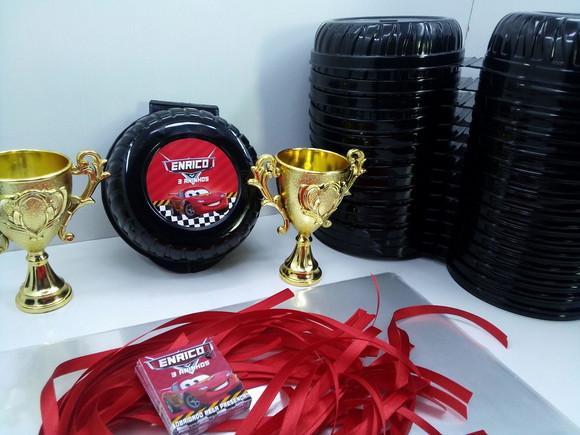 Kit Pote Roda +mini Taça Campeão Maqueem