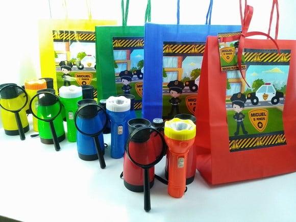 Kit Sacolinha + Binóculo + Lanterna + Lupa Tema Policia