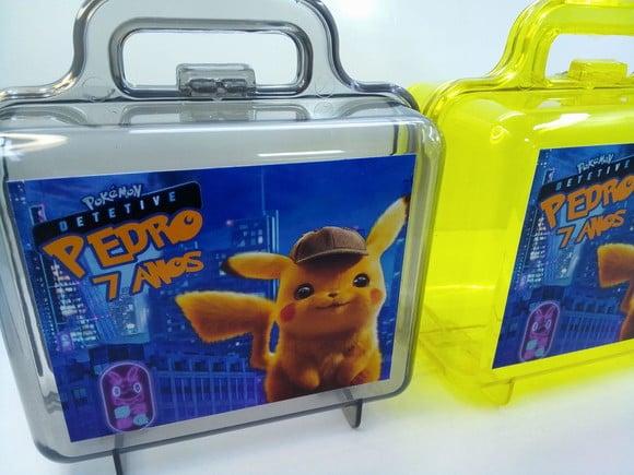 Maletinha Acrilica 12,8x13,4x7,2cm Tema Pikachu