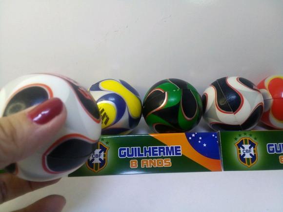 Mini Bola Macia Tamanho 6x6cm Tema Brasil Copa do Mundo