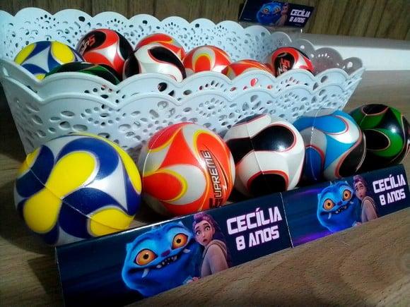 Mini Bola Macia Tamanho 6x6cm Tema Kpop