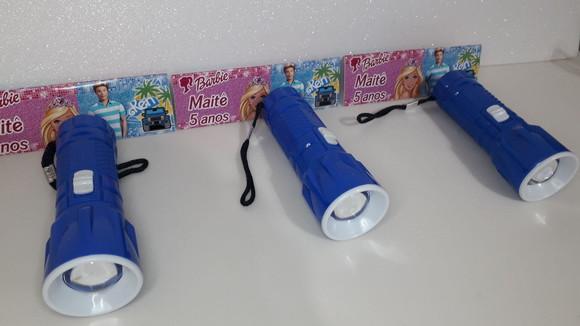 Mini Lanterna de Plástico Sortidas Lapela Tema Barbi e Ken