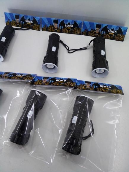 Mini Lanterna de Plástico Sortidas Lapela Tema Batman