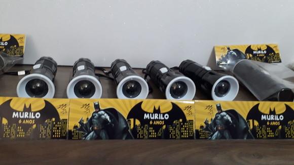 Mini Lanterna de Plástico Sortidas Lapela Tema Batman