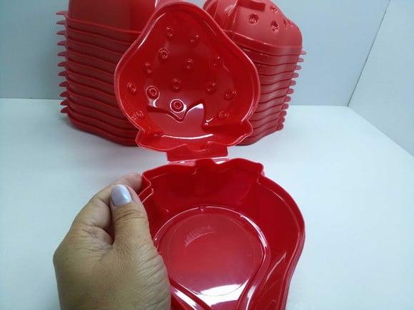 Pote em Formato de Morango sem Personalizar