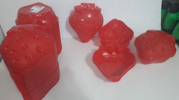 Pote em Formato de Morango sem Personalizar
