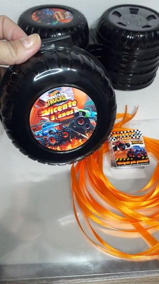 Pote em Formato de Roda Capacidade: 340ml Hot Wheels Monste