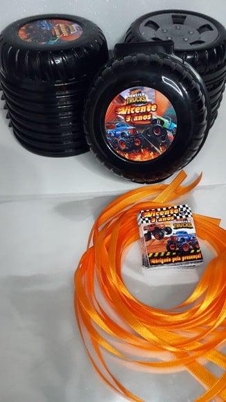 Pote em Formato de Roda Capacidade: 340ml Hot Wheels Monste