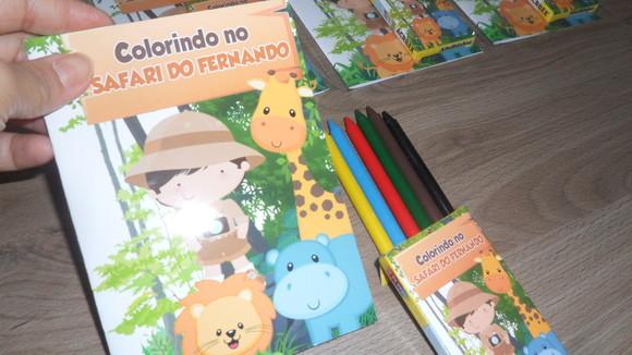Revistinha com 12 Desenhos para Colorir + Giz Safari Baby
