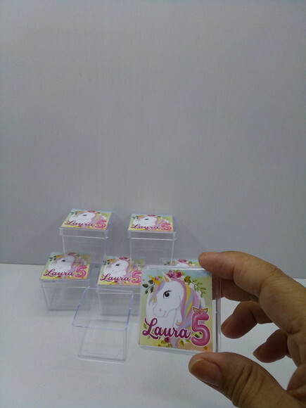 Lembrancinha Unicórnio Caixa Acrílica 4x4cm Personalizado