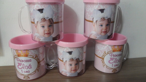 Lembrancinha Realeza Caneca Acrilica para Foto Tampa de Rosquear