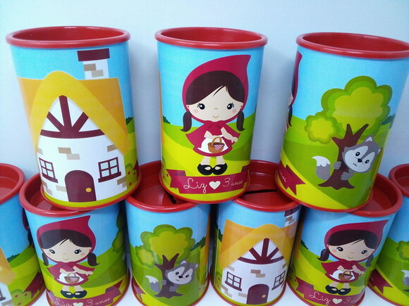 Lembrancinha Chapeuzinho Vermelho Cofre de Papelão Personalizado