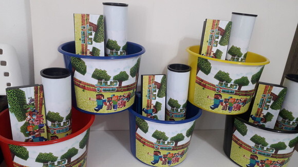 Lembrancinha Minecraft Kit Balde de Pipoca + Domino + Pega Vareta