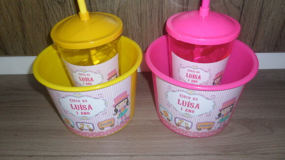 Lembrancinha Circo Kit Balde de Pipoca de 1,5 Litro + Copo Tampa 