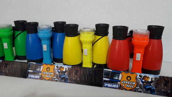 Kit Binoculo e Lanterna Tema Lego Policial