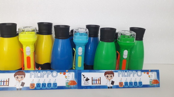 Kit Binoculo Zoom 4 Vezes e Lanterna Tema Cientista
