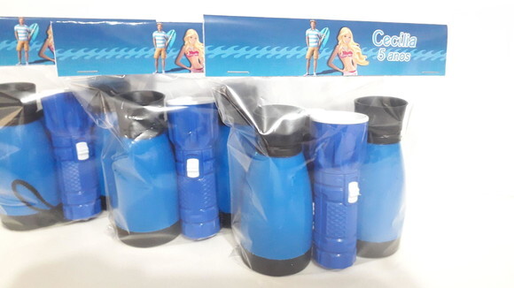 Kit Binoculo Zoom 4 Vezes e Lanterna Tema Ken