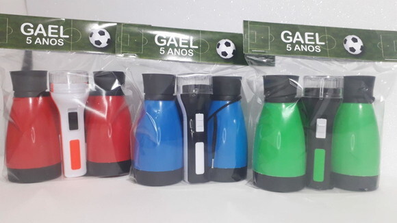 Kit Binoculo Zoom 4 Vezes e Lanterna Tema Futebol