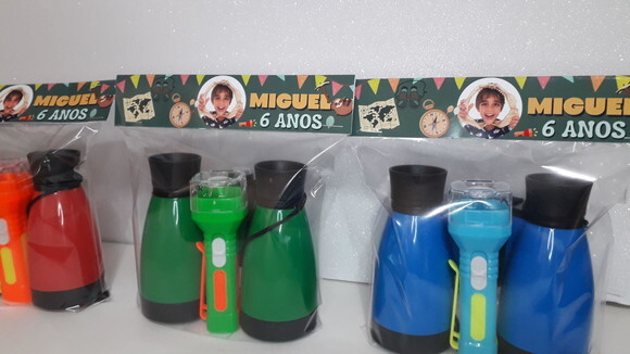 Kit Binoculo Zoom 4 Vezes e Lanterna Tema Paleontólogo
