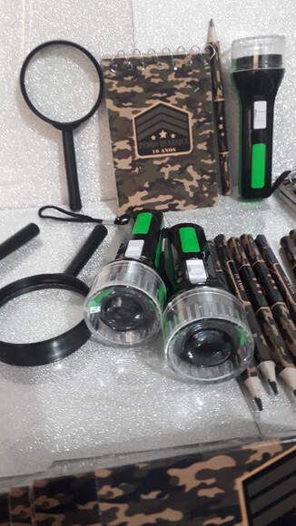 Kit Bloquinho + Mini Lápis + Lanterna + Lupa Exercito