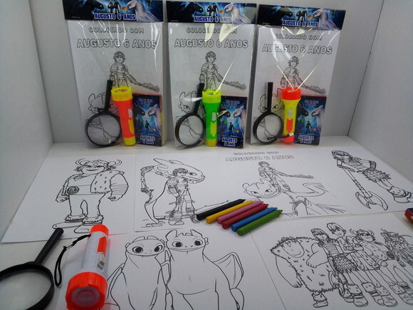 Kit de Desenhos para Colorir + Giz de Cera + Lanterna + Lupa
