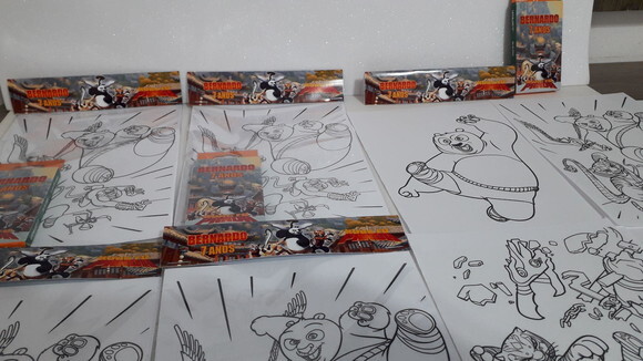 Kit de Desenhos para Colorir com Giz de Cera Kung Fu Panda