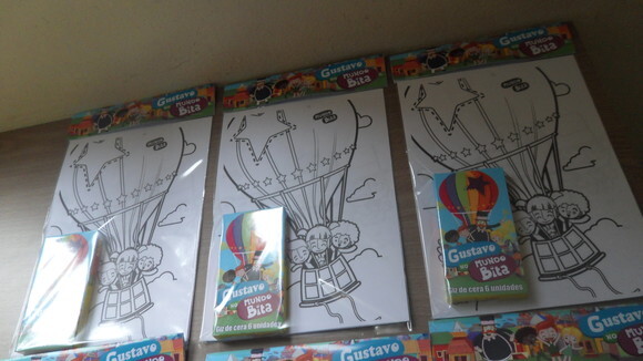 Kit de Desenhos para Colorir com Giz de Cera Mundo Bita