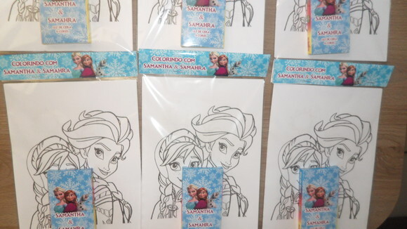 Kit de Desenhos para Colorir com Giz de Cera Tema Frozen