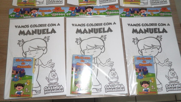 Kit de Desenhos para Colorir com Giz Galinha Pintadinha