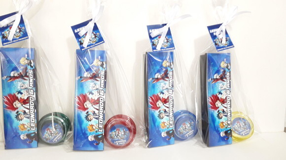 Kit Domino e Ioio Personalizado Tema Beyblade