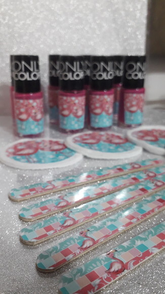 Kit Esmalte + Lixa + Algodão Redobdo Tema Flamingo