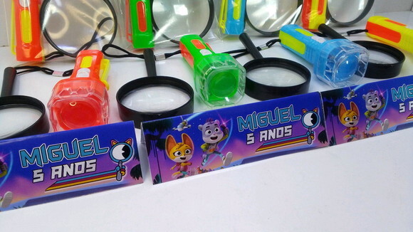 Kit Lanterna e Lupa Tema Mistérios Animais