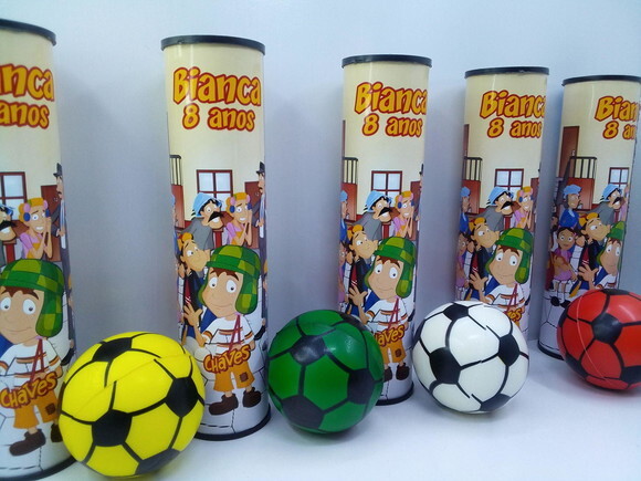 Kit Pega Varetas + Mini Bola Macia 6x6cm Tema Chaves