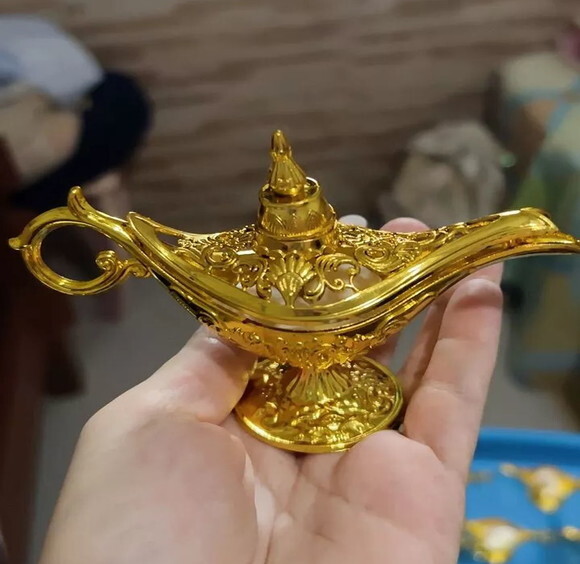 Lampada Aladim Dourada 12cmx 4cm x 7,5cm