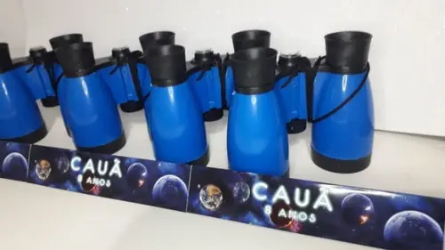 Binoculo de Plástico Colorido Tema Espaço