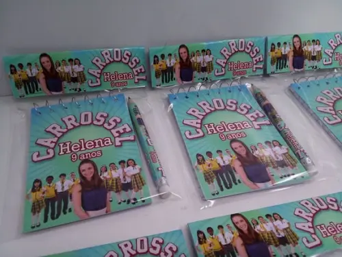 Bloquinho e Mini Lápis + Lapela Tema Carrossel