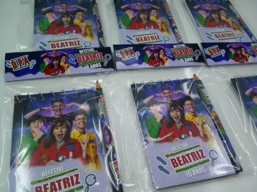 Bloquinho Mini Lápis + Lapela Tema Detetives do Predio Azul