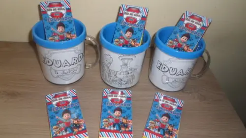 Caneca Acrilica com Desenho para Colorir e Giz de Cera
