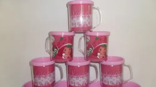 Caneca Acrilica para Foto Tampa de Rosquear Moranguinho