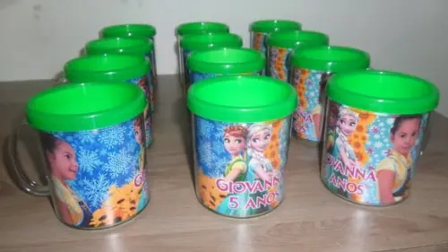 Caneca Acrilica para Foto Tampa de Rosquear Tema Frozen