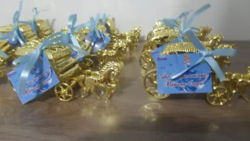 Carruagem Cinderela Dourada Lembrancinha + Tag e Fita Cetim