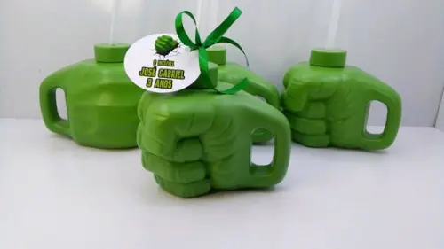 Copo Mão Vingadores 450 ml com Tampa e Canudo 12 x 11cm
