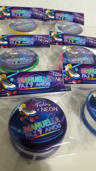 Copo Retratil ou Copo Sanfonado Tema Festa Neon